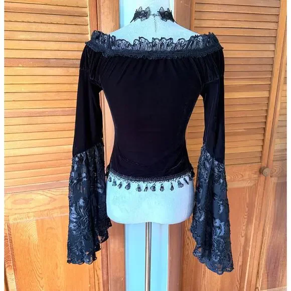 Devil Fashion Gothic Victorian Vampire Black Velvet Beaded Rose & Lace Top - Picture 9 of 16